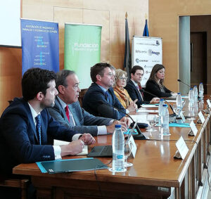 Jornada_primer_empleo_mesa_lateral_1